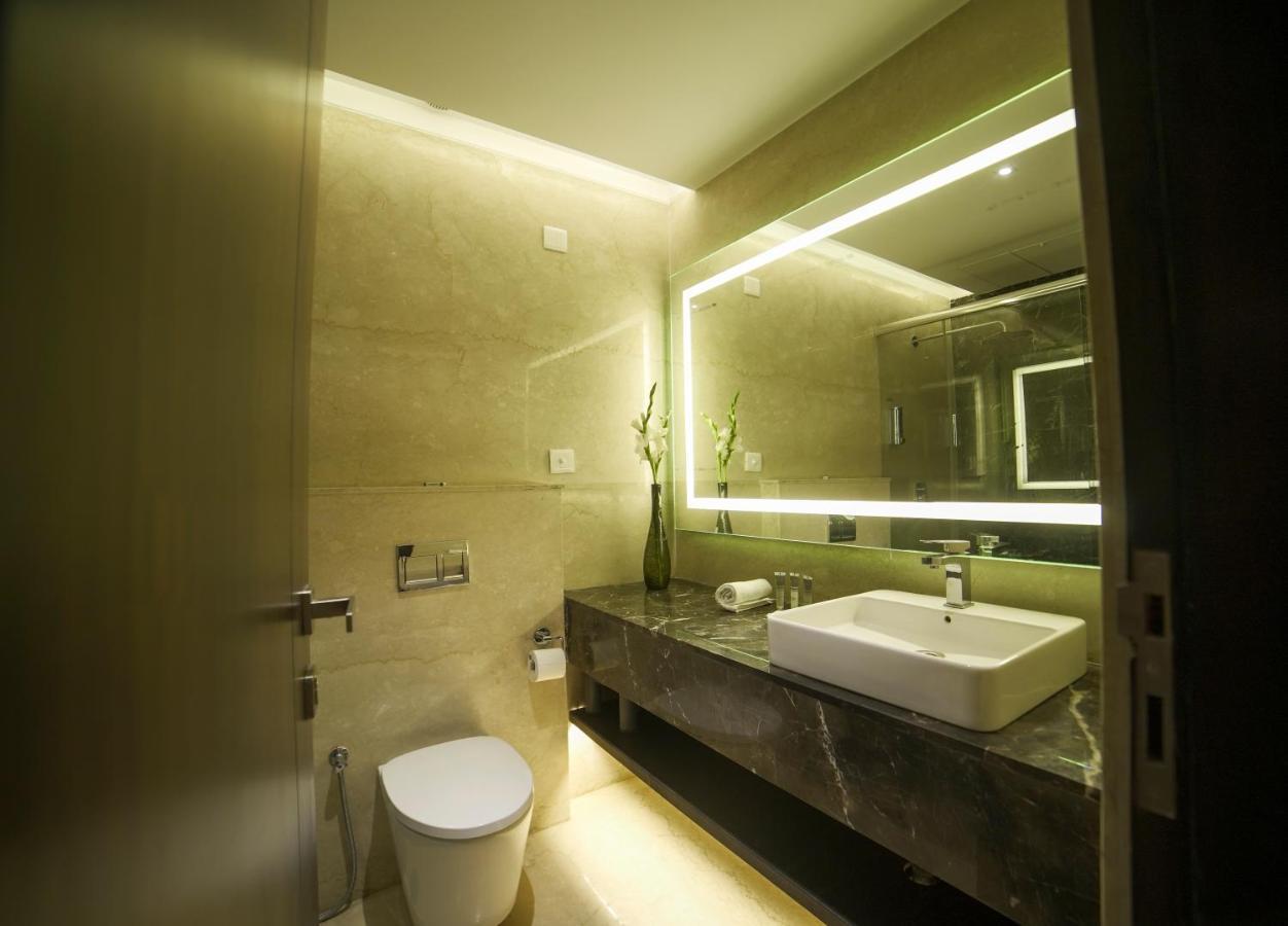 העיר בנגלור Bngv Mystic Premier Hotel מראה חיצוני תמונה